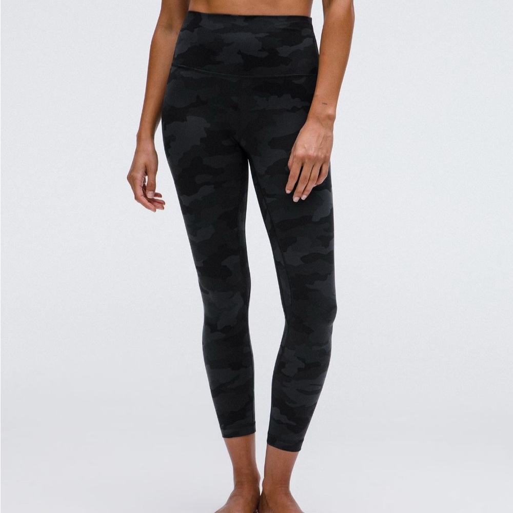 Lululemon 25’ Align high-rise Black Camouflage Leggings